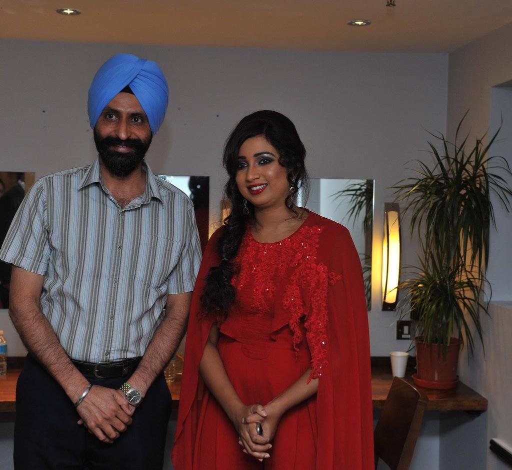 As I said here's unseen pictures of Shreya Ghoshal:) (For Me don't know bout you!)  #Set1 #HappyBirthdayShreyaGhoshal