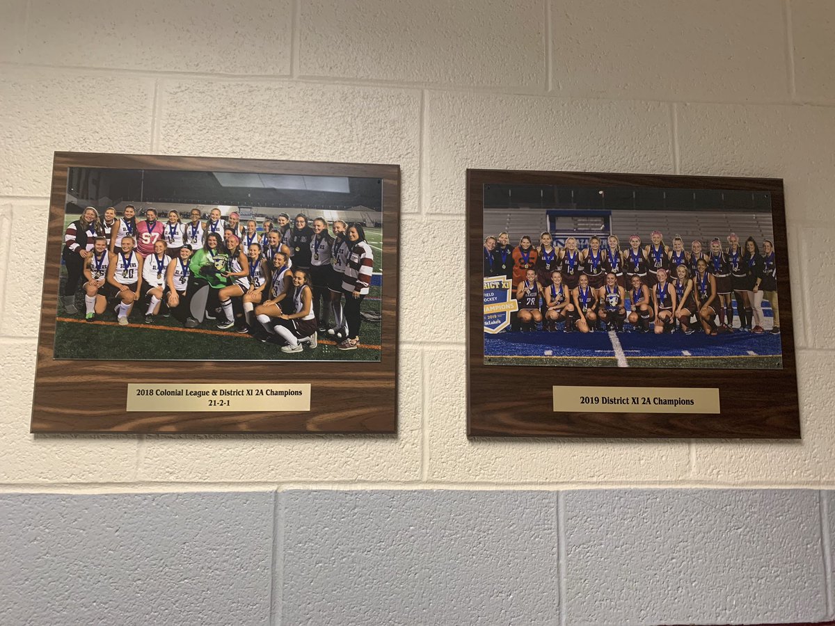 SlaterHockey's tweet photo. We ❤️ the new additions to the hallway 👀🏑🏆🤩 https://t.co/y6MNcB1c3J