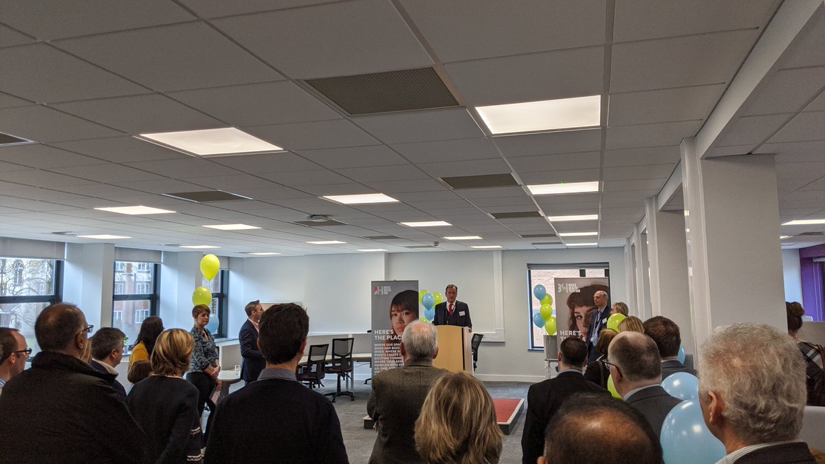 oxinnovation's tweet photo. It was great to see so many people at the @BucksHubs launch today. We cannot wait to see all the great ideas and businesses that will be developed right here. Find out more at https://t.co/QGSuDrjp2B #Bucks #Startups #Business #Entrepreneur #Digital #Tech #Health 
@BucksNewUni https://t.co/YUHqbyvYAX