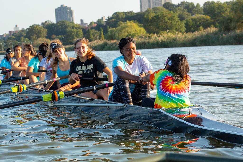 RowNewYork's tweet photo. It’s Workout Wednesday! Today’s workout is long steady state outside! Enjoy the warmer weather. Bike, run, row, whatever! Just get out there!
#rownewyork #youthdevelopment #nycnonprofits #workoutwednesday #workout #rowing #fitness #workoutcrushwednesday https://t.co/kIXG1tuJ91