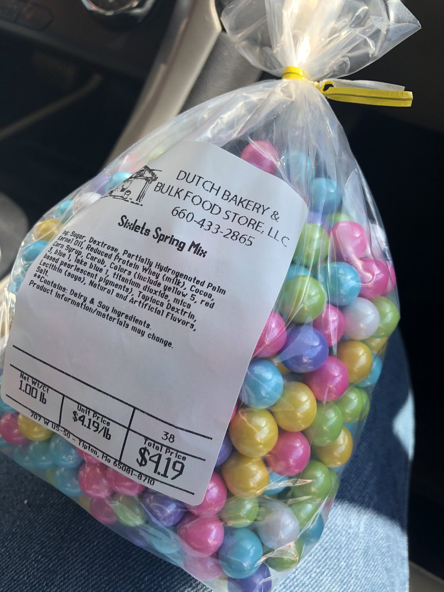 PianoPhan's tweet photo. #Sixlets are such an underrated #candy!! https://t.co/h5B22kEHB7
