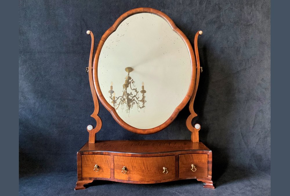 loveantiques's tweet photo. This Fine George III Serpentine Mahogany Bedroom Dressing Table Mirror is being sold on https://t.co/0Rn8Hm50I9 by Artsonline: https://t.co/2N2hm3QTSX
#dressingtablemirror #antiquemirror #antiques #antiquesforsale #loveantiques https://t.co/AzXOe3ILzj