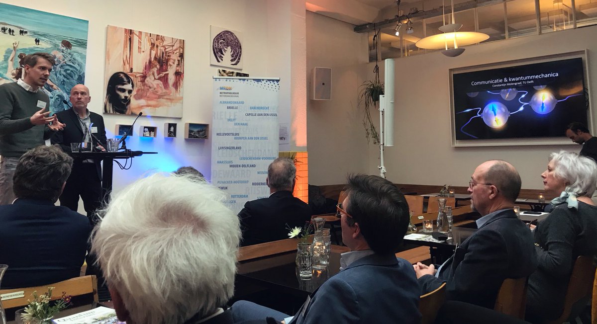 Bas_Vollebregt's tweet photo. Interessant #metropoolcafe van @Metropoolregio in #Delft vandaag in salon van @HuszarDelft.
Oa over Food Innovation Academy @VolgVlaardingen, #Quantumtechnologie @QuTech_news @tudelft @TNO_nieuws en het Nationaal #Groeifonds https://t.co/vkAc5OrJWK