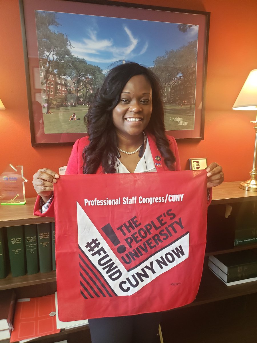 AMBichotte's tweet photo. Today I'm wearing red in Albany to say #FundCUNYNow the People's University @PSC_CUNY @USSCUNY @CUNY #TapGap https://t.co/J9He1O4oOU