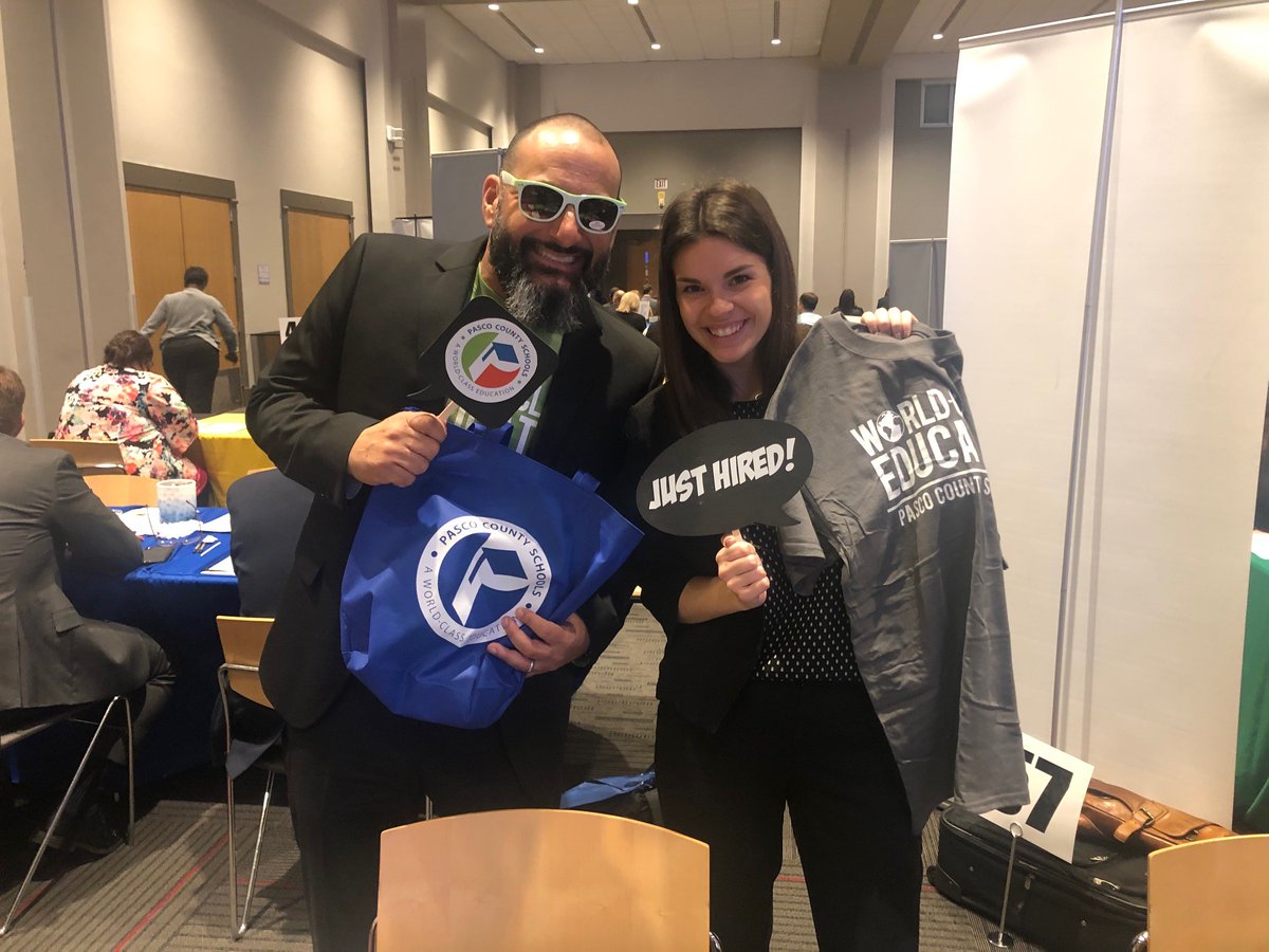 HRPascoSchools's tweet photo. Our recruitment team is at the University of Alabama today hiring teachers! Delaney, Kate, and Ashlynn we can't wait for you to join our team! #teachpasco #worldclasseducator #rolltide @UA_Educator https://t.co/s3zXJUev2O