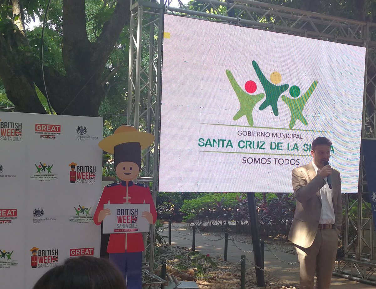 UKinBolivia's tweet photo. Esta mañana comenzamos la #BritishWeekSCZ con la calurosa bienvenida del Gobierno Autónomo Municipal de Santa Cruz de la Sierra a la misión empresarial británica.
#UKinSCZ https://t.co/jOyyJ7ceAf