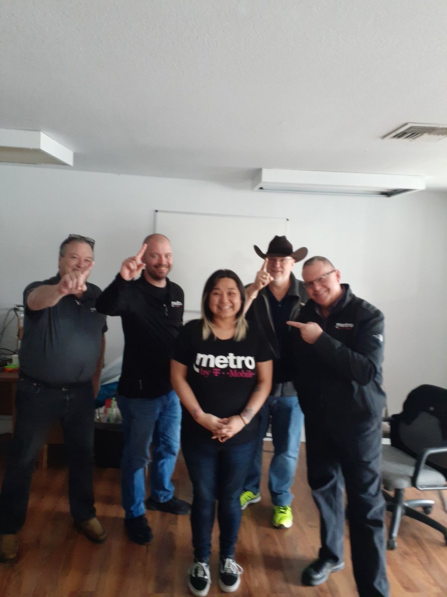 Number one store manager 100%+ on all KPIs.  Shows if you take care of your customers, your customers will take care of you!  

Outstanding job Monique and Labaon team!