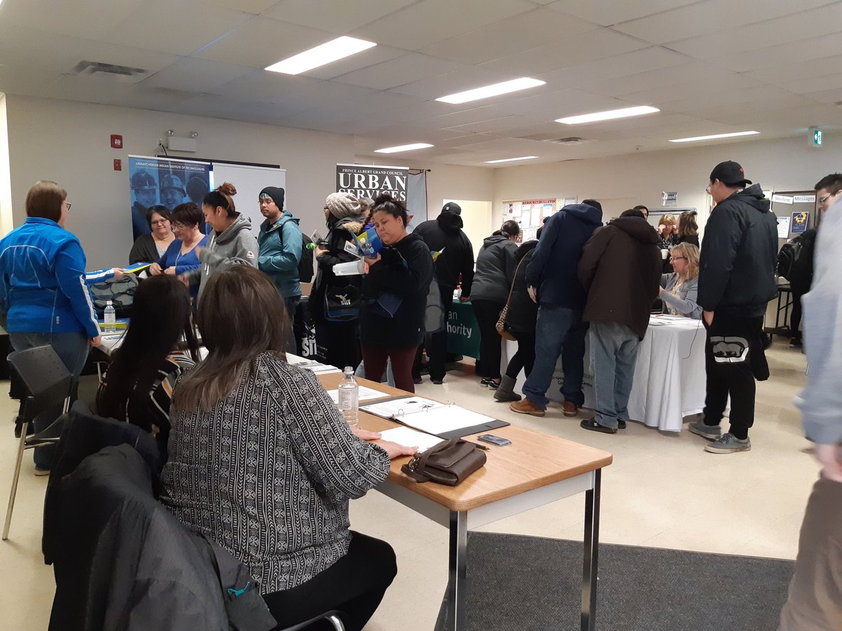 dbbandrade's tweet photo. SIIT Prince Albert Career Centre Mini Job Fair #thenextstep #mySIIT #jobs https://t.co/R7D2LaZTO6