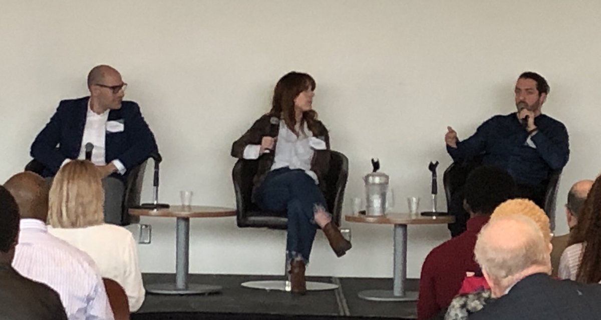 Nos panélistes parlent de la révolution numérique: inspiration, bons coups, défis, importance du volet créatif, etc. #uocmn2020 ⁦<a href="/cmnuo/">CMNUO</a>⁩ ⁦<a href="/uOttawa/">Université d'Ottawa | University of Ottawa</a>⁩ ⁦<a href="/UOCMN2020/">UOCMN2021</a>⁩ ⁦<a href="/uOttawaArts/">uOttawa Arts</a>⁩