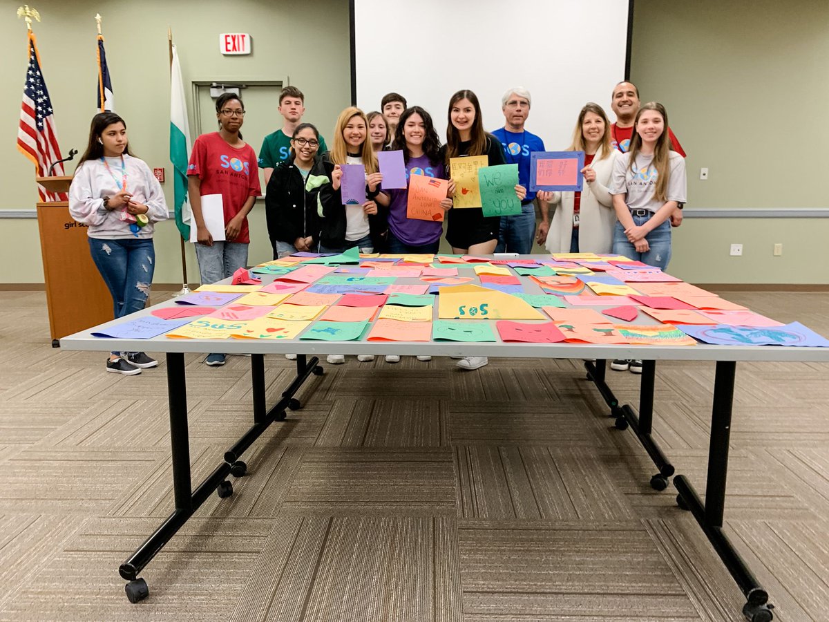 SOS_SanAntonio's tweet photo. Today, our amazing SOSers made cards for our friends in China to help bring a smile to their faces as the Coronavirus continues to impact China and the rest of the world. It's amazing what a big impact we can have with construction paper and markers!
#LearnServeExplore #Service https://t.co/UWik26eCoT