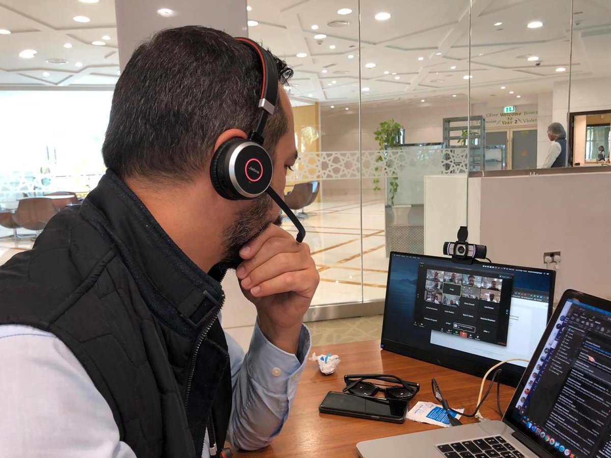 bboulo's tweet photo. @iioannoulbs @LBS @zoom_us Thank you for your efforts, I think it worked pretty well (feedback from the other side of the control room) 🙏 https://t.co/wsimb573Kz