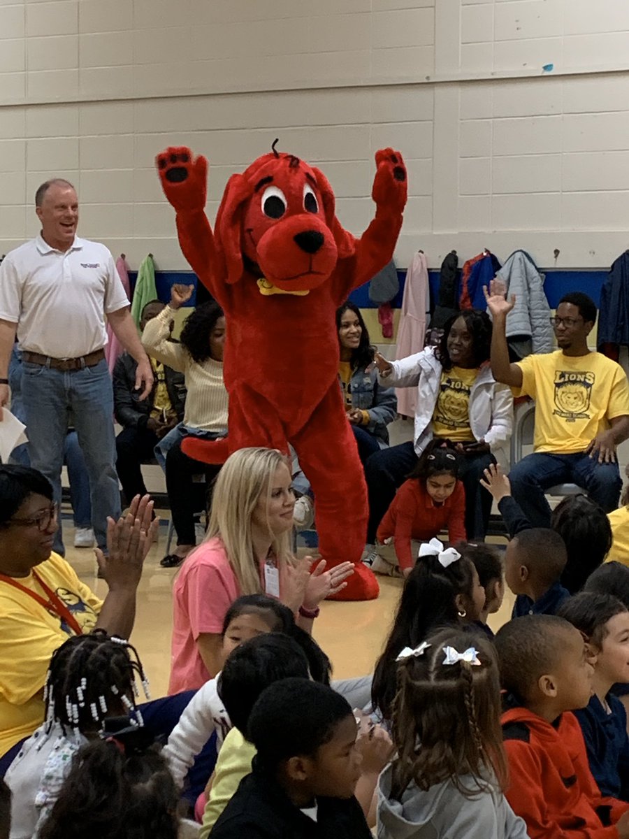 Lakeview Design Ctr tweet media