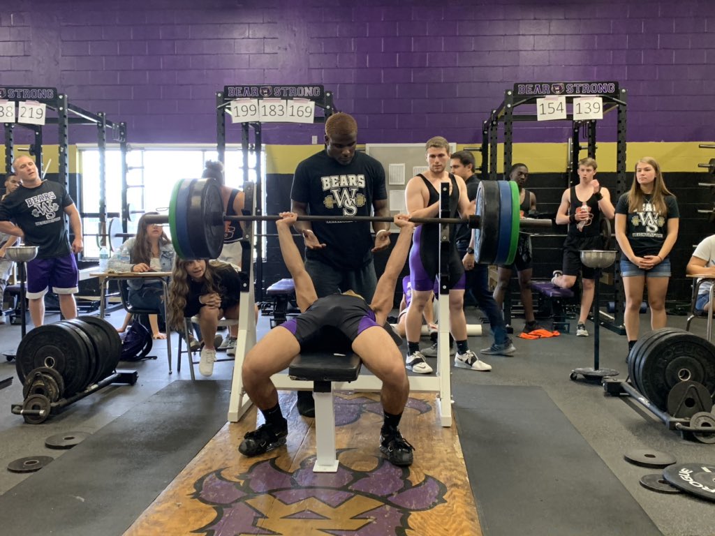 WSBearAthletics's tweet photo. JJ Contreras 
#EasyWeight https://t.co/evpA8H1G3e