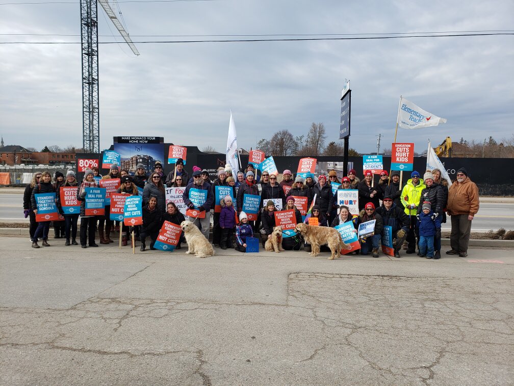 jebigham's tweet photo. Parents &amp; #ETFO educators stood together at MPP Jim Wilson’s Office in Collingwood to say our schools need funding not cuts.  #ETFOStrong #SCETF #SCEOT #SCDECE https://t.co/SPzB0HwjQ5
