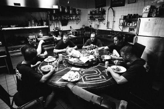 EricReygers's tweet image. “When you sit down in the kitchen, you’re up for grabs. It doesn’t matter if you’re the new kid or the senior man. It’s a great equalizer.”

-Capt. Phil Ruvolo, FDNY Res2cue (Ret.) 

Photo: Romeo Okwara  "Rescue 2: Before The Call"