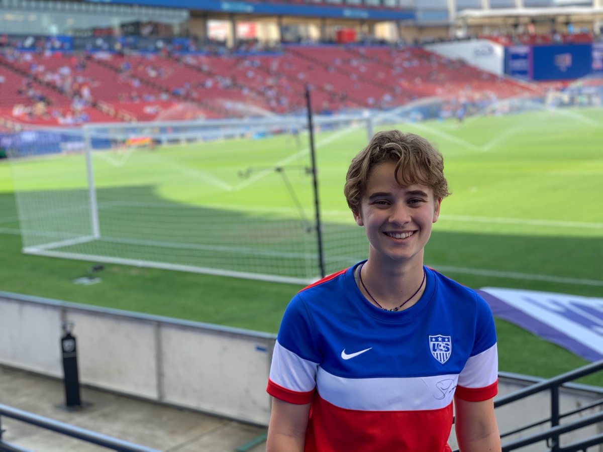 EmilyCrawley10's tweet photo. Ready to watch the #SheBelievesCup double header today!! https://t.co/enPKrgFJOJ