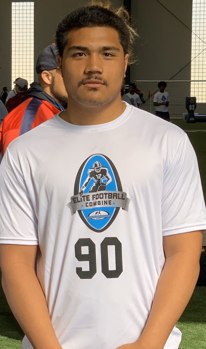 Official results from my first combine #elitefootballcombine over the weekend (height) 5’11” (weight) 215lbs (40yard) 4.59 (pro agility) 4.42 (power ball) 32’2” (broad jump) 9’ (vertical) 28’5”