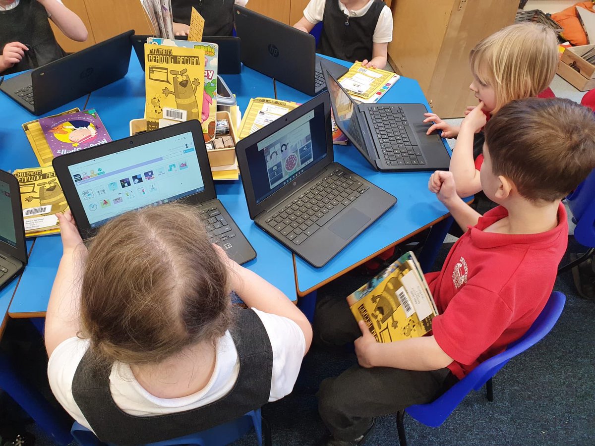 DringhousesPS's tweet photo. Class 3 (Y1) developing their independent computing skills and learning how to stay safe online. #DringComputing https://t.co/9faPxJXqZB