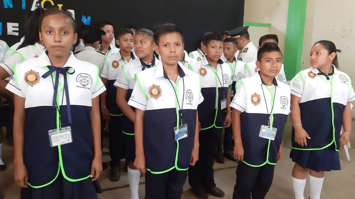 ruperto_ma's tweet photo. La pnc de la comisaria 33 de Suchitepequez, atravez de la prevencion del delito juaramento a las comisiones de seguridad. https://t.co/3yUg0xalOX