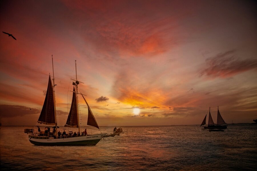 s. u. n. s. e. t. (@sunset731) on Twitter photo 