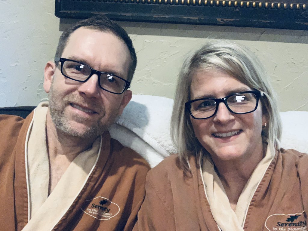 christieamburn's tweet photo. We kicked off the day with a #1000repchallenge, but it’s just been total relaxation after that. We ❤️ Serenity in the Mountains! #spaday https://t.co/e4QfDpRSW1
