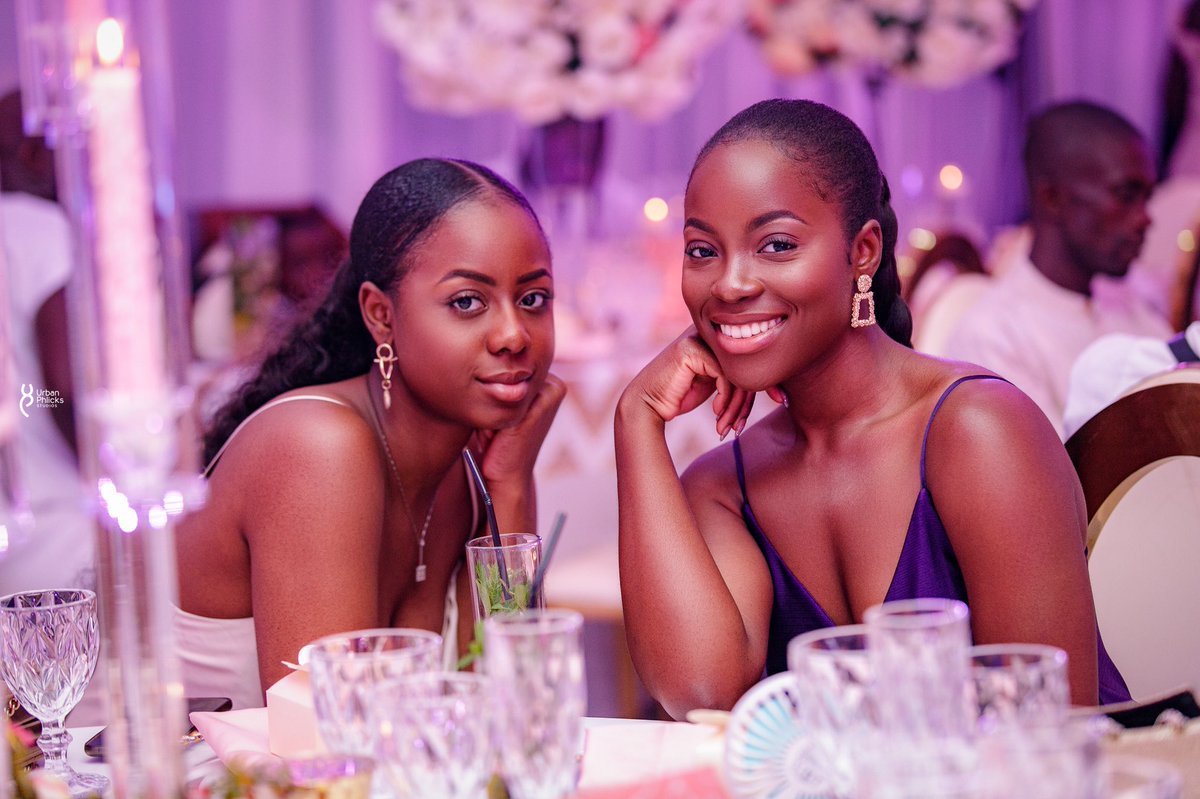 UrbanPhlicks's tweet photo. Beauties at #AJUnion2019
#UPweddings #upexperience #smile4urban #weddingguest #mynigerianwedding #ghanawedding #idogh #bellanaijaweddings #africansweetheartweddings #bridalgown #trendingbrides #weddinghub #radiancebride #makeupghana https://t.co/uu3DP04KOr
