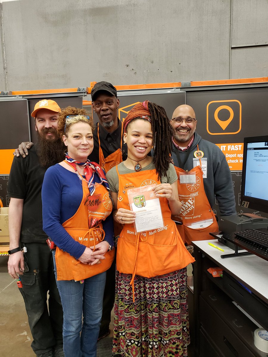 DTWB_SweetBBQ (@dsweetbbq) on Twitter photo Vanessa is recognized for providing Excellent Customer Service by the VOA Committee. <a href="/cburch0302/">chris burch</a> Vanessa is recognized for providing Excellent Customer Service by the VOA Committee. <a href="/cburch0302/">chris burch</a>