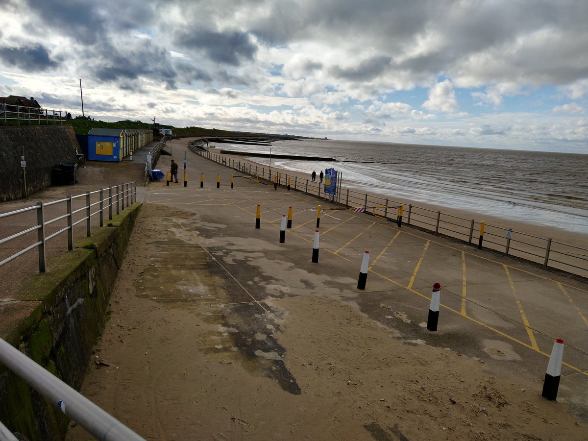BirdWiseEK's tweet photo. Pit Stop 4 complete at Minnis Bay. Great to meet some of the volunteers from #guardiansofthedeep @ThanetCoastProj and 27 #BirdWise @SavvySeaDogs today https://t.co/hRmSLiLZJj