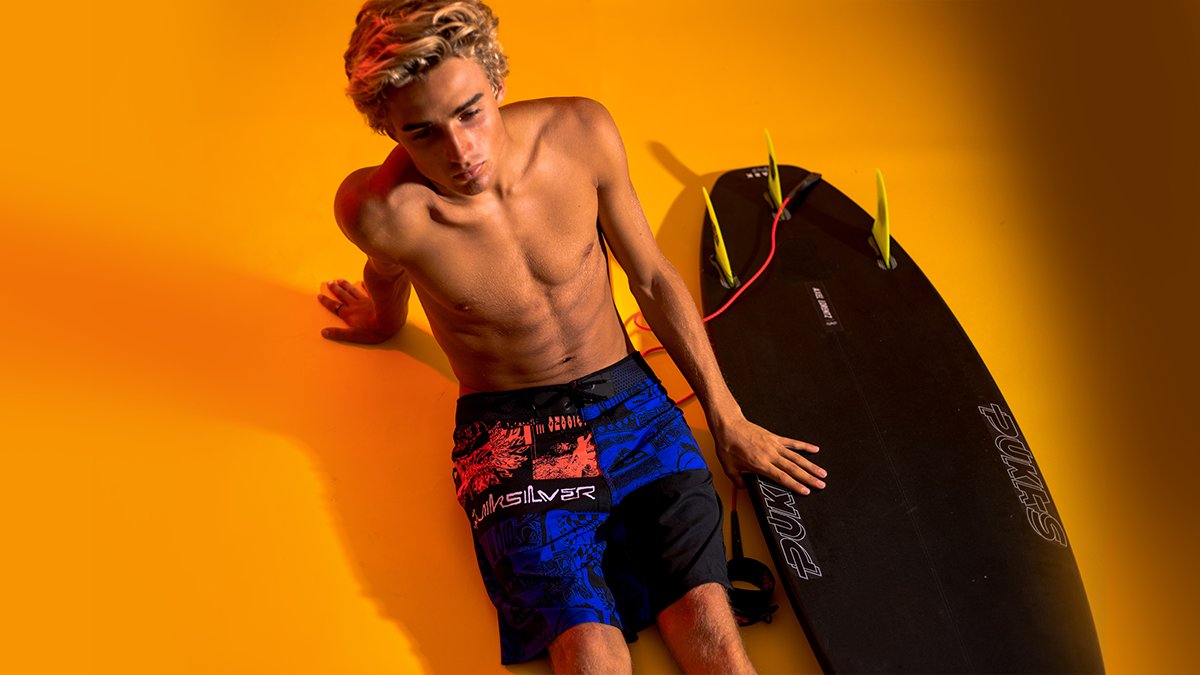 Quiksilver_Mx's tweet photo. Vive la cultura y el arte de mediados de los 90´s a través de #RaveWave ¿te atreves? https://t.co/RgEs9oVZ0l