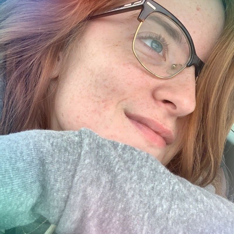 MissesLucifer's tweet photo. Happy to be back to my natural color. 👩🏻🦰
#ginger #natural #coloroops #miracle #redhead #glasses #artist #gamer #selfie #Smile #cincinnati #ohio https://t.co/87Y3D5lWYi
