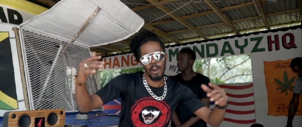 bescentareggae's tweet photo. Give thanks for the support Kings & Queens!
"Run Di City" video.....Like, share, comment!
Link in bio
Available on all digital platforms
Do remember to check out the mixtape produced by @jahmikeyone
#RunDiCity #UTHMusicJa #Upfull #visuals #mixtape https://t.co/Kpkp4Mc4Ay