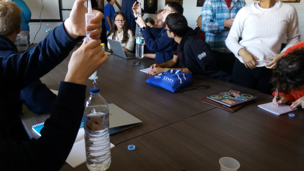 RockStarEduSun's tweet photo. At @IAC_Astrofisica´s Teide observatory, @RockStarEduSun students working 
on the module entitled "Our star, the sun". Great work of @EffPena. October 2019 https://t.co/PN3nmfLzqf