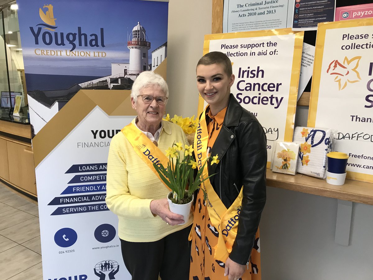 youghalcu's tweet photo. We had great fun launching Daffodil Day with the Youghal branch of the @IrishCancerSoc  this week &amp; Shannen Bulman Joyce, this has unfortunately been canceled this year due to the coronavirus outbreak. If you would like to donate please text 'CANCER' to 50300 to give just €4 https://t.co/iLjC0v4oqw