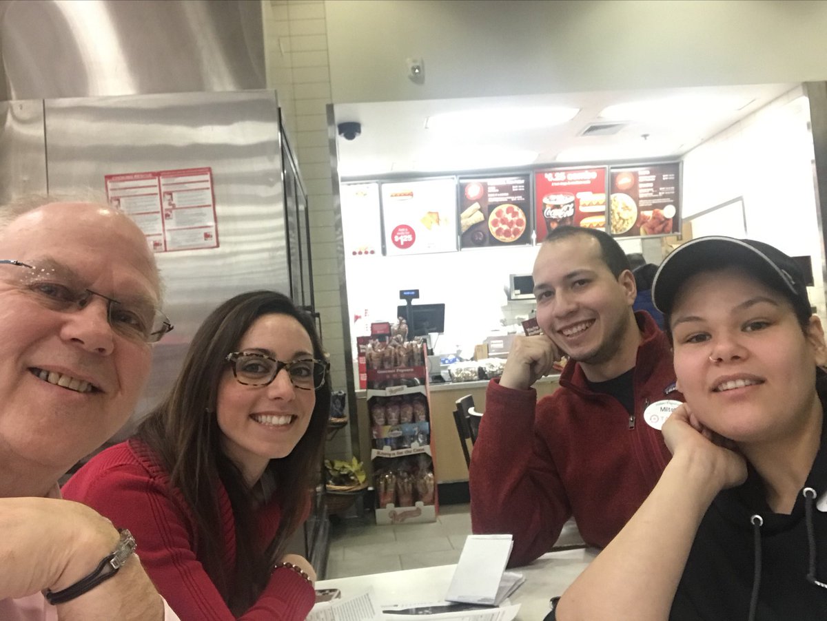 MarkOrmsbee's tweet image. Awesome visit with the Bridgewater Target team. Congratulations to Maria (SD), for completing her Brand Manager Certification.