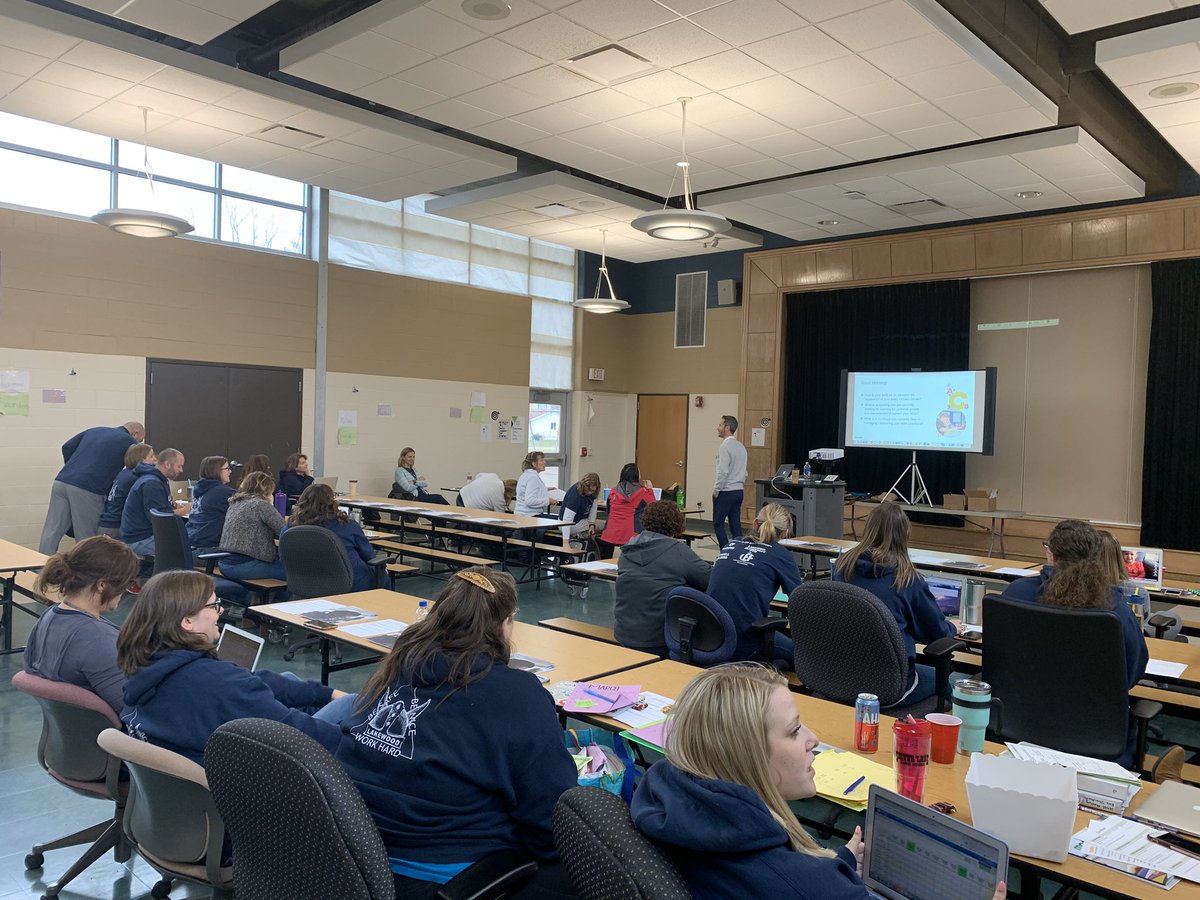 newlothropsupe's tweet image. LECC and LES digging into @NWEA MAP Growth data today.  #professionaldevelopmentday in @LakewoodPS is in full swing. @kcarp111 @LakewoodSupe @PrincipalLECC