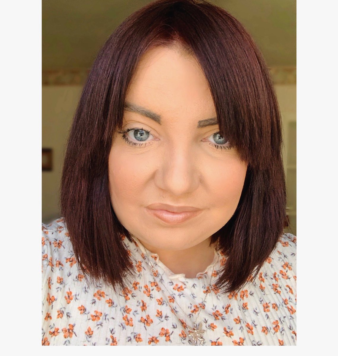 kelly_xm_'s tweet photo. Fancied a change ♥️ Mahogany Brown Hair 💋 #selfie #mahoganyhair #redhair #change #hair #hairdresser #haircolour #redhaircolour https://t.co/9fEbstPgl7