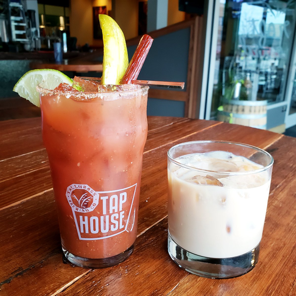 TGTaphouse's tweet photo. Have you seen the new delicious items to hit our menu?!?
#TapHouse #DowntownMHK #FriedCheeseCurds #KCBBQBloodyMary #IrishColdBrew #NewMenuItems #SoGood #LetUsDoTheDishes #NoReservationNeeded #CheesyGoodness #KCBBQ #BrunchCocktails #ServedAllDay https://t.co/FvPhqJzvYl