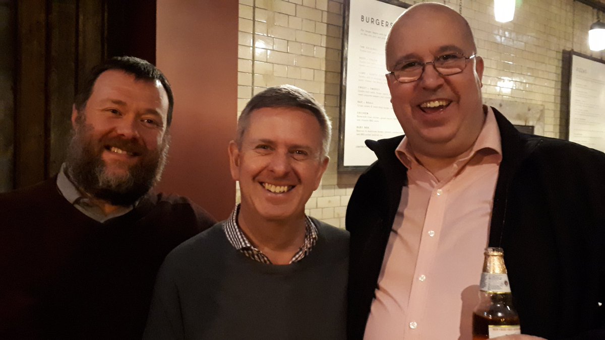 cab4dj's tweet photo. @AVUserGroup what a great community! #avtweeps #avislife #GrowAV @PeterFell6 @BenPain_Tech @ChilternSounds @stuartdavidmit1 Peter Cotton, Andrew Smith @shuresystems https://t.co/ZSGN7j01x3