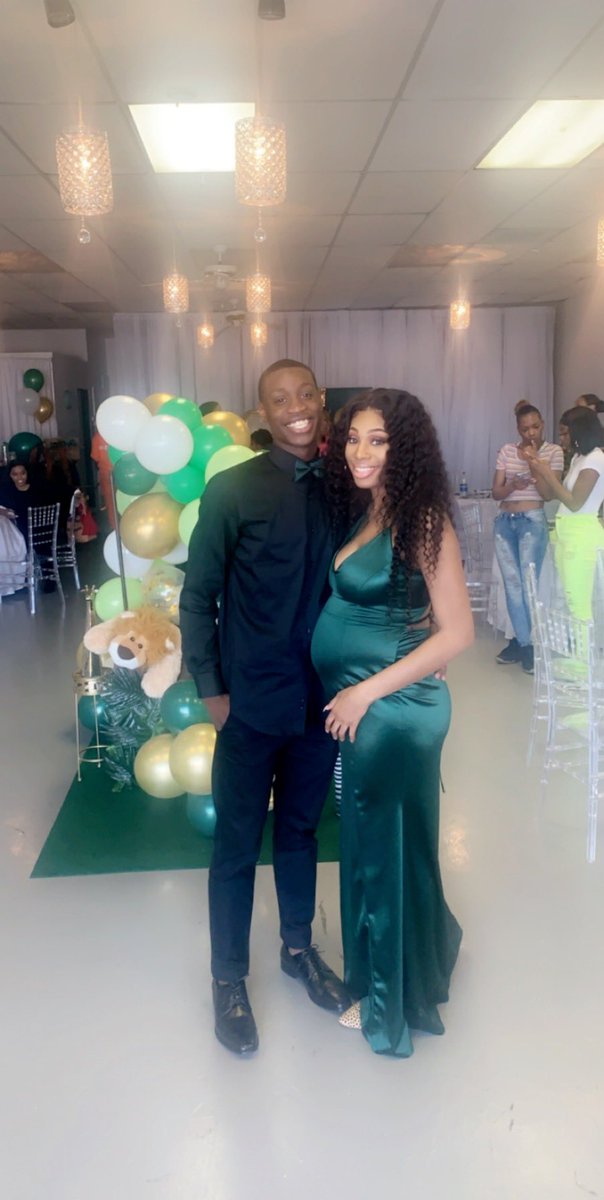 DeonnaDeonna_'s tweet photo. So late but Baby shower was amazing 🤍 https://t.co/h1mksCtx3j