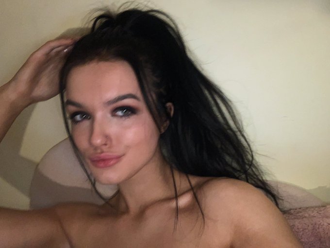 Watch Soph ❤️‍🔥's leaked NSFW photo on TwXstars