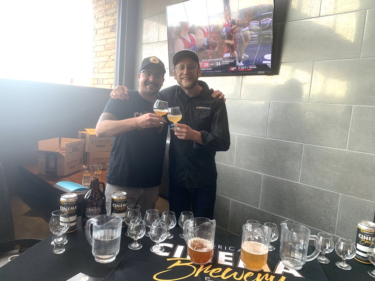 Thanks to everyone that came out to meet our brewers last night! We loved having y'all in and showing you around our brewery. Hope to see you out at the next one on April 7!
#beerwiththebrewer