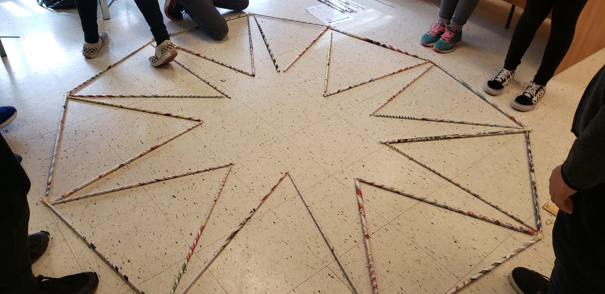 vickiemorgado1's tweet photo. Inspired by MBC #STEM day students in grade 6 and 7 building a geodesic dome today in #math and #sciemce @PeterandPaulCS #dpguidance #dpcds #onted @KCinaps @miggylino https://t.co/wi2tR2WUbY