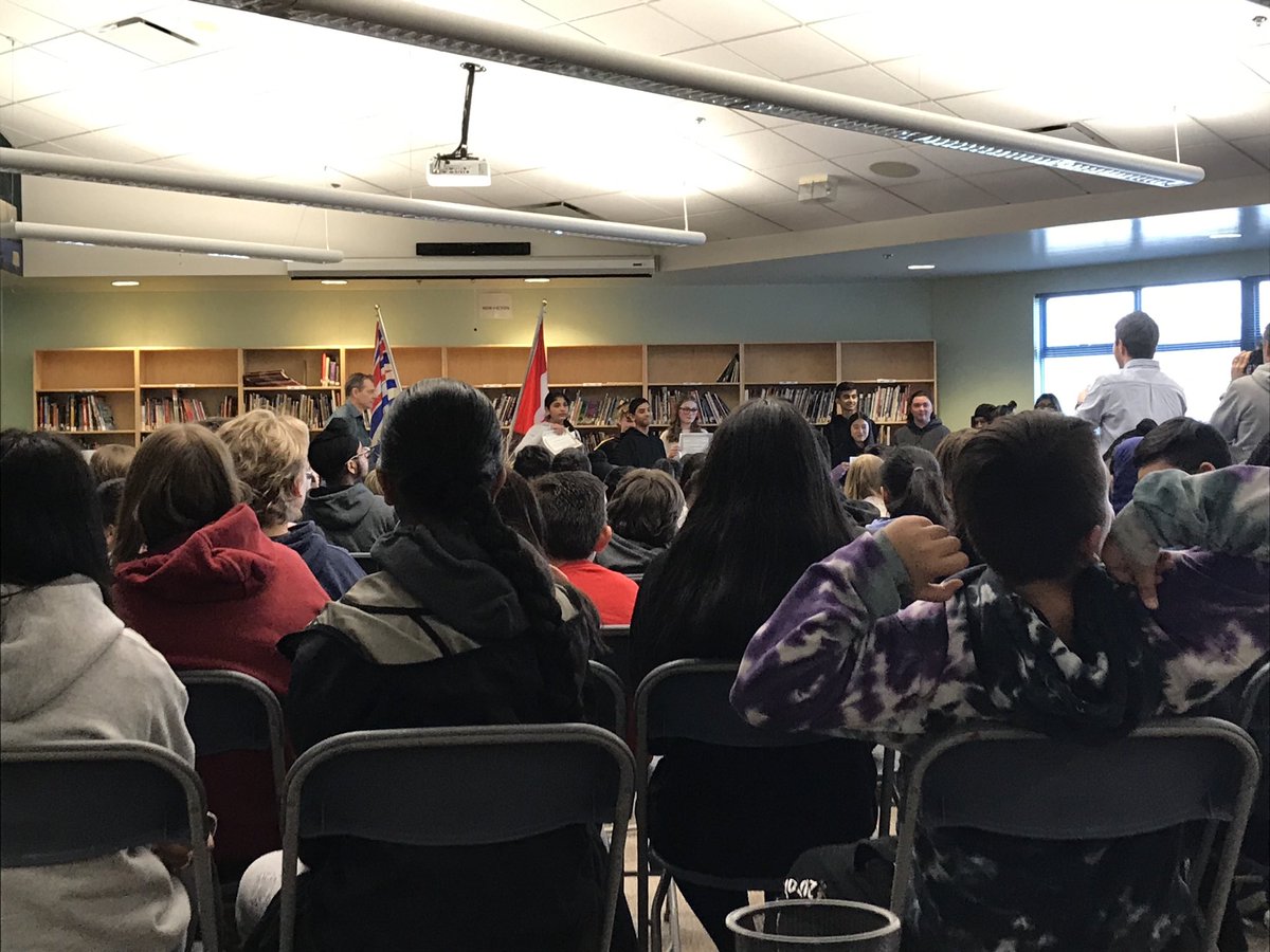 curiosityiscool's tweet photo. Awesome public speakers ⁦@Howemiddle⁩ #abbyschools .  Great job, Grade 7 speakers! https://t.co/QAH3qPiCG6