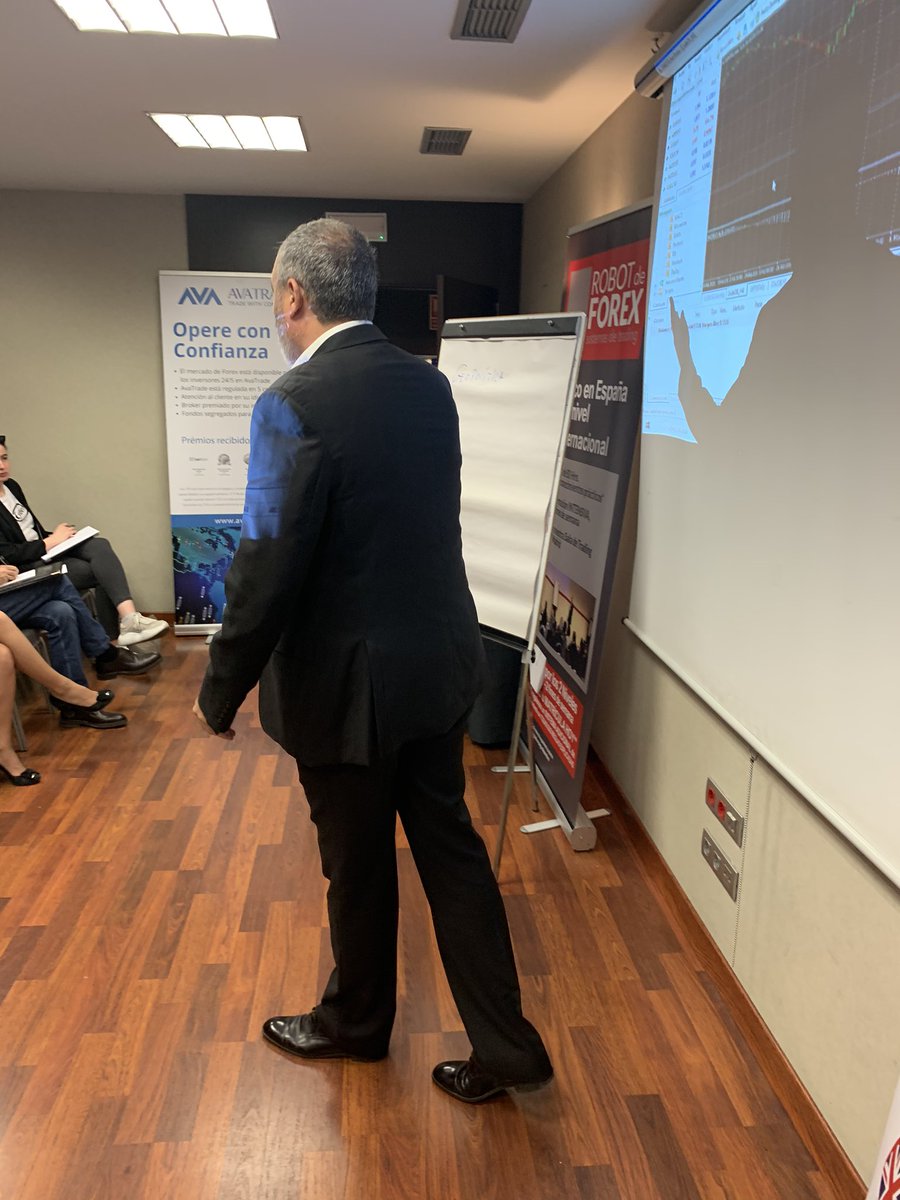 robotdeforex's tweet photo. La serie de los eventos con @AvaTrade en Madrid! Ahora mismo 📈👍
#tradingmadrid #robotdeforex #robotforex #tradingautomatico https://t.co/vMrXXc6x9c