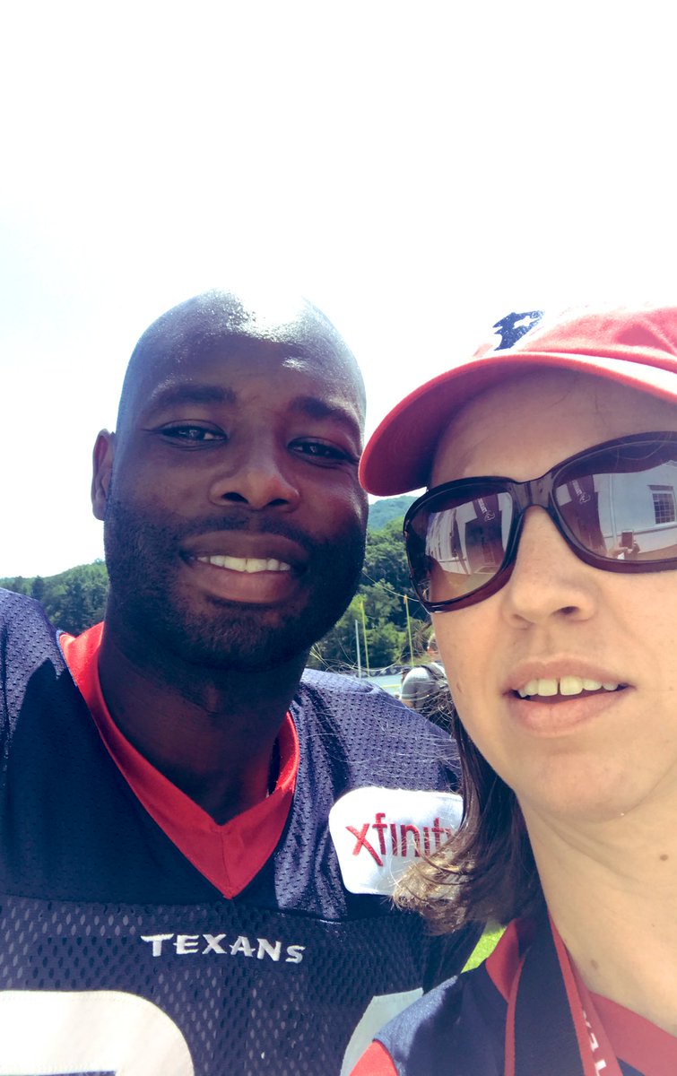 jesshsisk's tweet photo. Thank you @JJOE2424! As a fellow Gamecock alum and huge Texans fan we wish you the best in whatever your future holds! https://t.co/pbdK2rYCMj