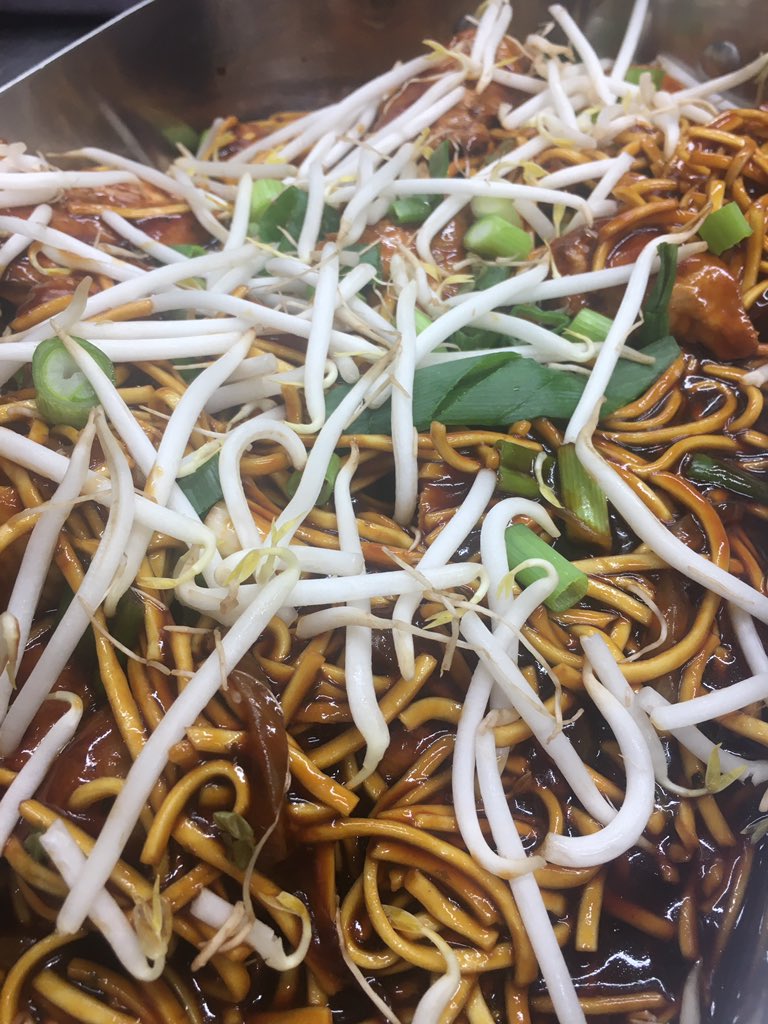 ChefRobWilliams's tweet photo. Fun evening cooking for borders @RydalPenrhos #chowmein #pineapplefritters @caddick_ian @Traceykeane123 https://t.co/6EXXQS61RJ