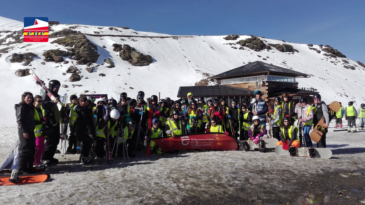 ❄️El pasado martes 10 de marzo, la Escuela de Arte de Motril vino a #SierraNevada con la Diputación de Granada y esquió⛷con la Escuela Oficial de Esquí #EoE Sierra Nevada

#AyuntamientoDeMotril

¡Etiquétate si estás en la foto! 😉