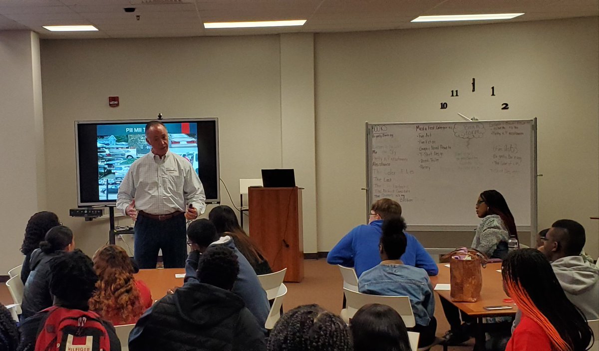 stokes_suzanne's tweet photo. Thank you Officer Highland for educating our forensic associates on drug abuse and how the DEA regulates drugs #myncca #ncca212 #nccapride #ccrtl @TasiaEllis https://t.co/BGvQDxmd7M
