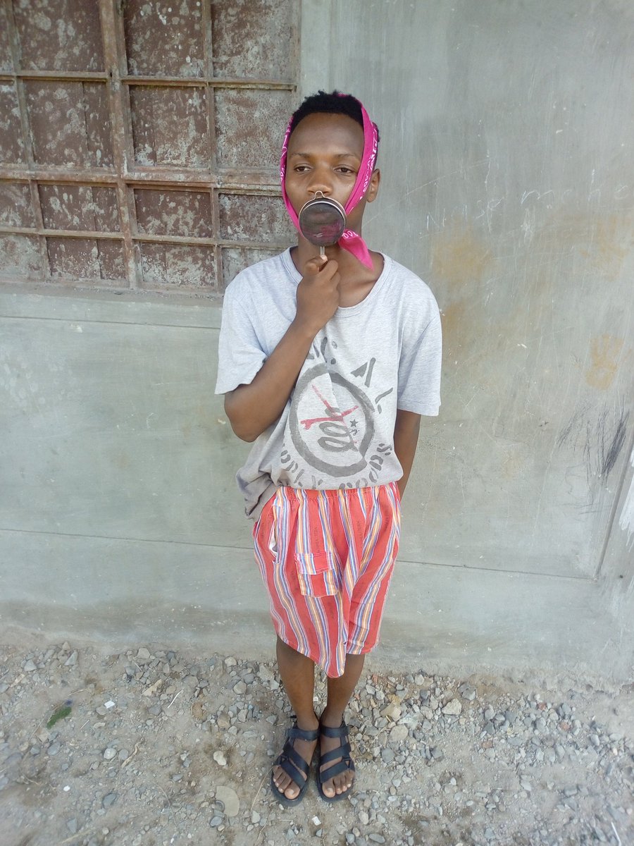 MokoshWiseman's tweet photo. Ujinga zangu ni Kali sana .😂😂😂unataka kunigeuza kichungi but mm nikona kichungi yngu 😂😂😂😂😂 https://t.co/oh5Z3vG6RU
