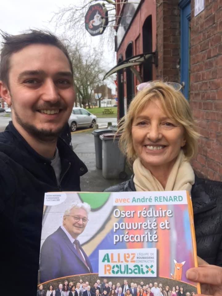 RoubaixAllez's tweet photo. Aux 4 coins de Roubaix, notre équipe est sur le terrain pour la distribution de notre programme social et solidaire pour un avenir meilleur pour les Roubaisiennes et Roubaisiens. https://t.co/kedO66iatN